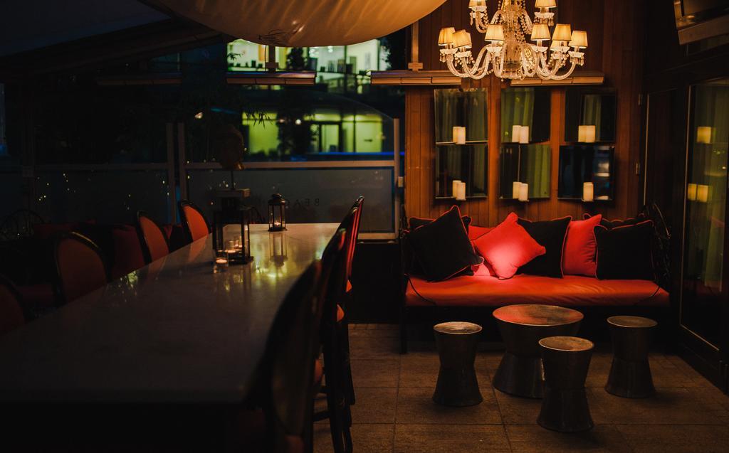 The Beacon Hotel Sandyford Exterior foto